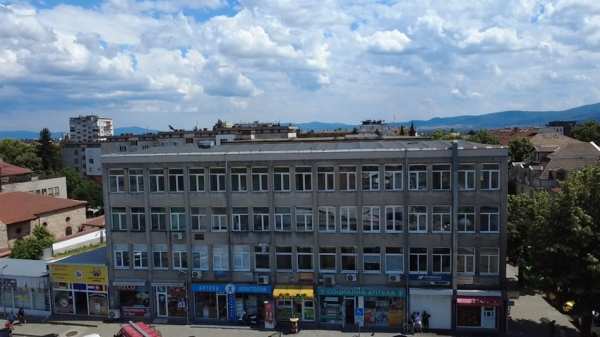 Продава офис, гр. казанлък, област стара загора