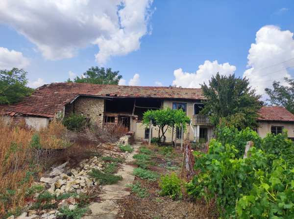 Продава къща, с. долна липница, област велико търново