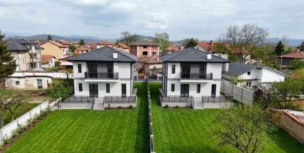 Продава къща, с. петково, област софия област