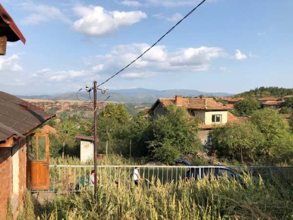 Продава къща, с. смолско, област софия област
