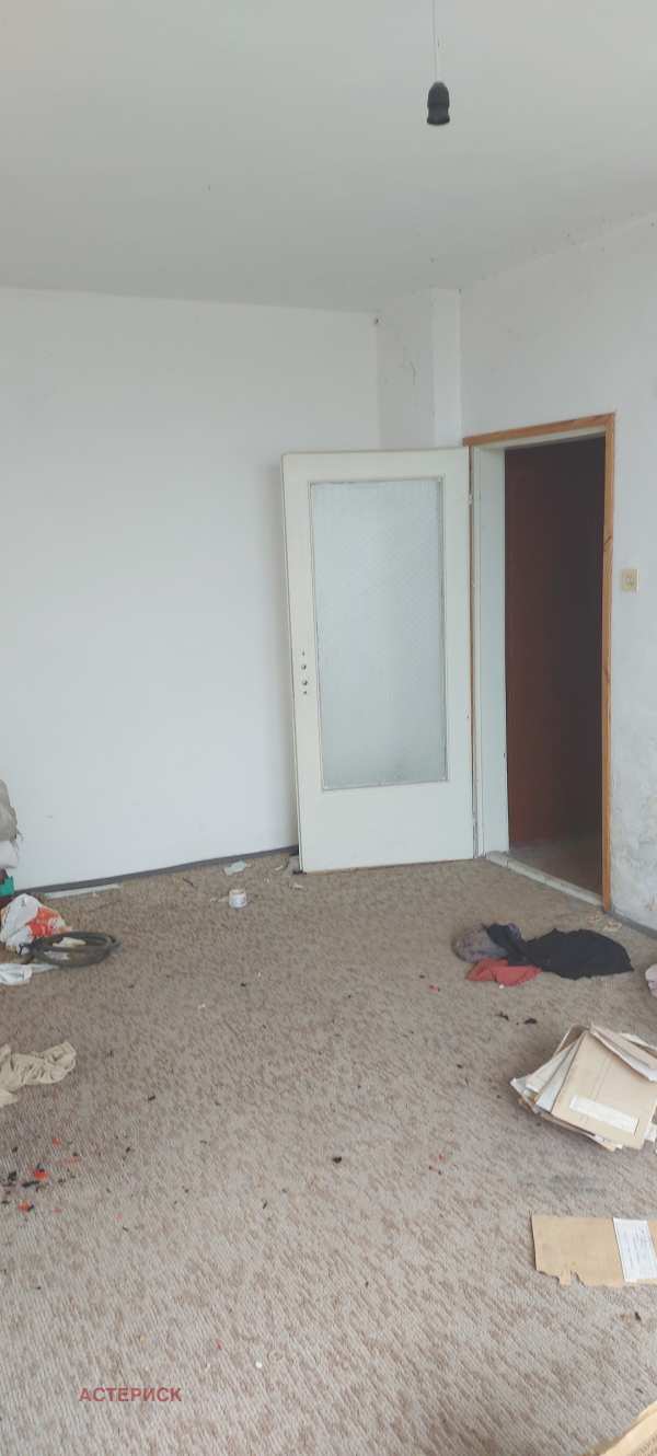 Продава многостаен, гр. ямбол, център