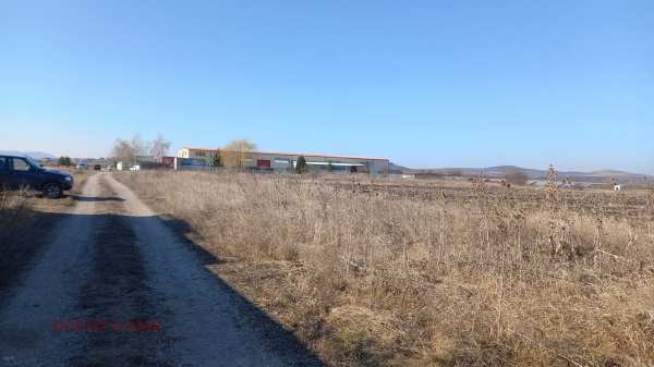 Продава парцел, с. гурмазово, област софия област