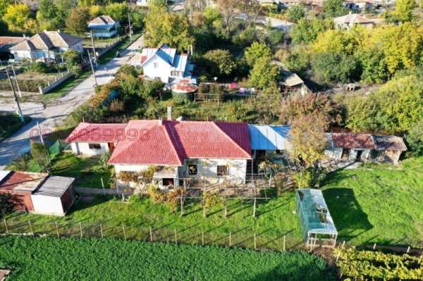 Продава  къща с. Люляково, област Добрич
      218 кв.м