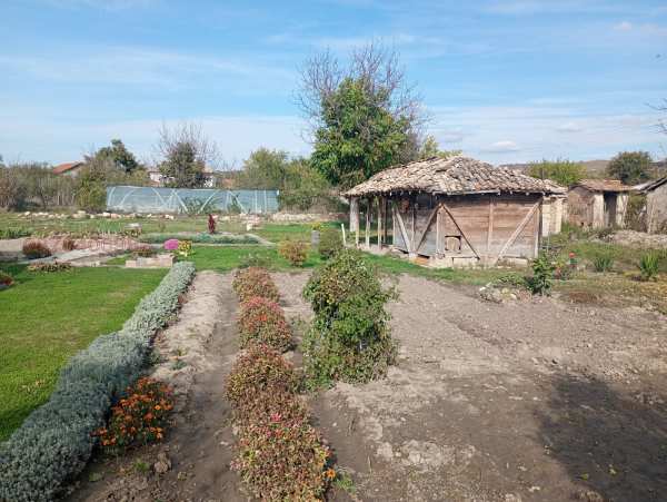 Продава парцел, с. дибич, област шумен