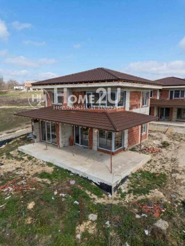 Продава къща, с. приселци, област варна