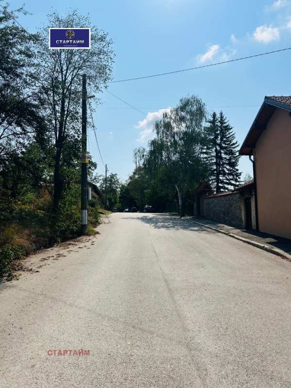 Продава  парцел с. Крушовица, област София
      1005 кв.м