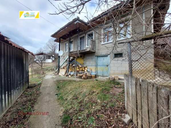 Продава къща, гр. елена, област велико търново