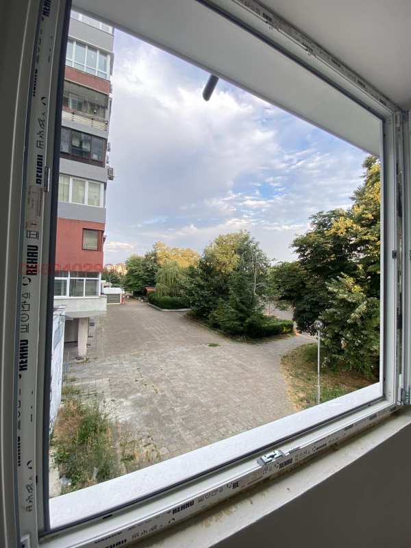 Продава 3-стаен, гр. бургас, славейков