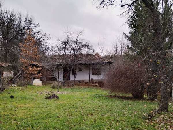 Продава къща, с. поцърненци, област перник
