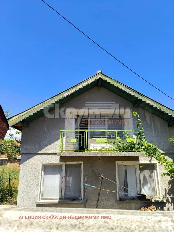 Продава къща, с. караполци, област софия област