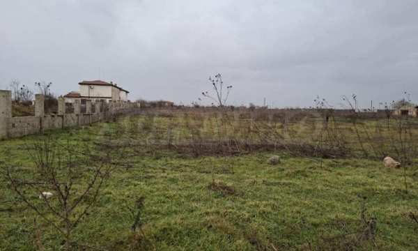 Продава парцел, с. топола, област добрич