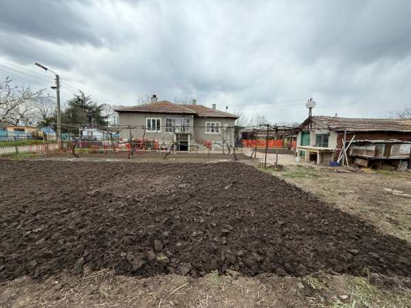 Продава къща, с. видно, област добрич