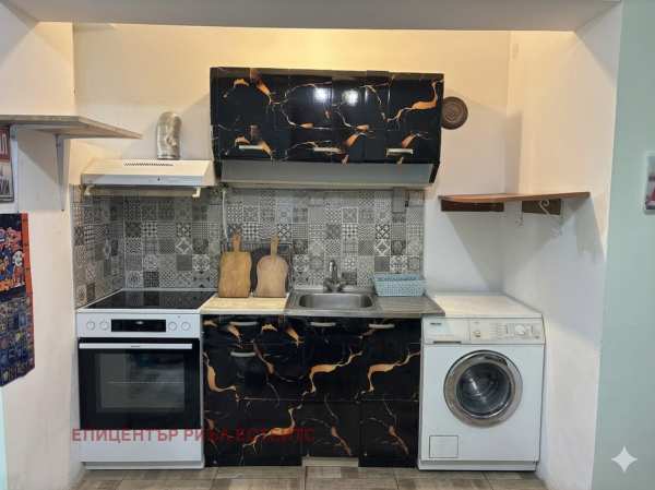 Продава 2-стаен, гр. перник, христо ботев