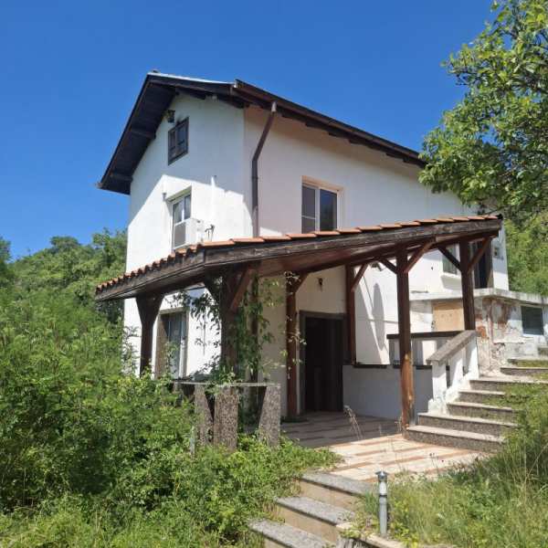 Продава къща, с. косача, област перник