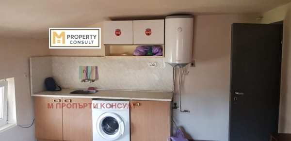 Дава под наем ателие, таван, гр. плевен, широк център