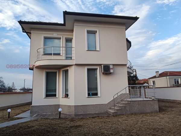 Дава под наем къща, с. скутаре, област пловдив