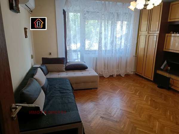 Дава под наем 3-стаен, гр. враца, център