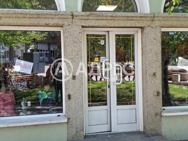 Дава под наем магазин, гр. карлово, област пловдив