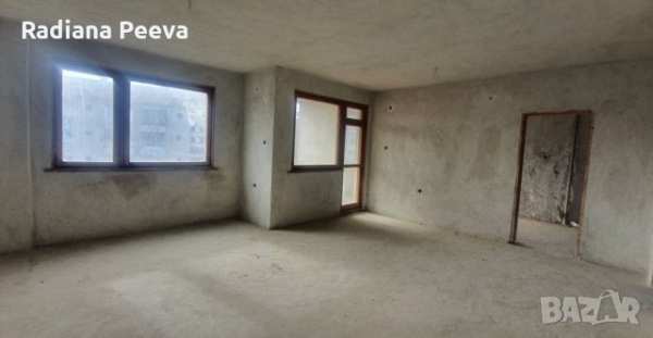 Тристаен апартамент в тополовград 124 кв.м.