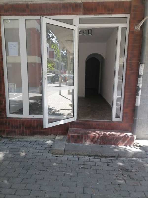 Давам магазин под наем Колхозен пазар