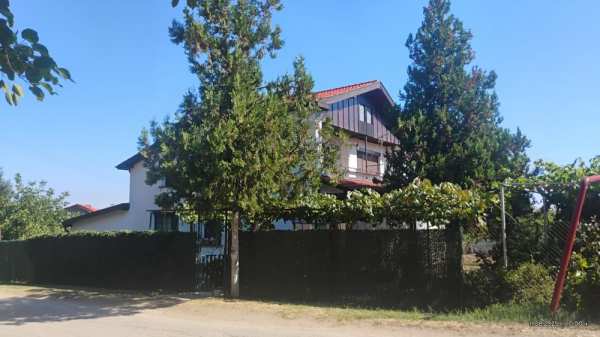 Продавам къща с двор с.Зорница обл.Варна