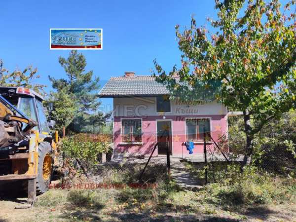 Къща в с. Гълъбовци 105 м² и двор 600m²