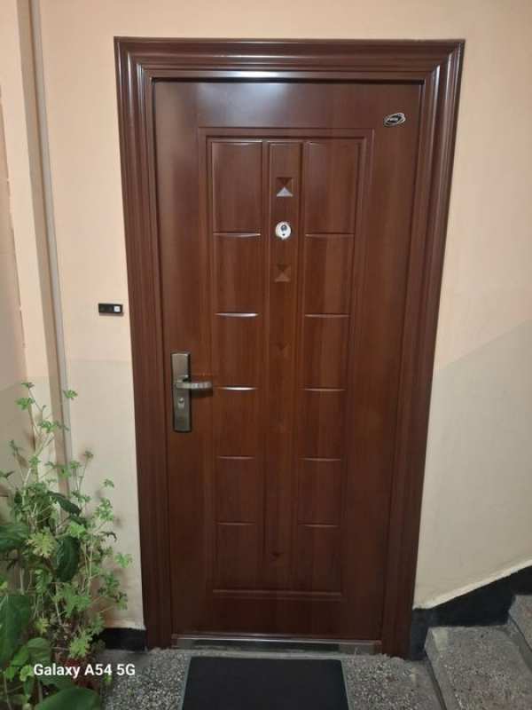 Апартамент 2-стаен 67кв.м. с маза 6кв