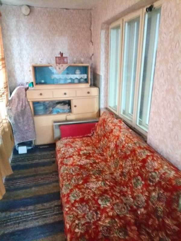 1851 - Продават се две къщи в един двор в кв. 