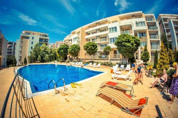 Обзаведен двустаен апартамент в к-с „Holiday Fort Golf Club”