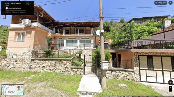 Продава масивна къща в гр. Ловеч, кв. Вароша