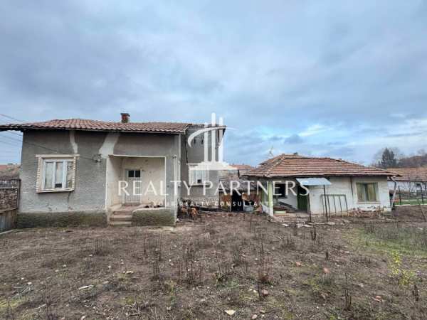 Продава  парцел с. Ноевци, област Перник
      806 кв.м