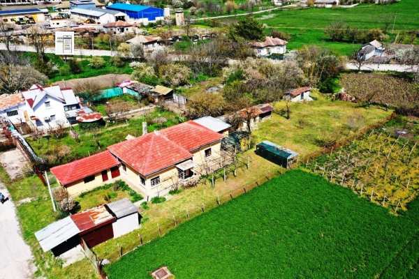 Продава къща, с. люляково, област добрич