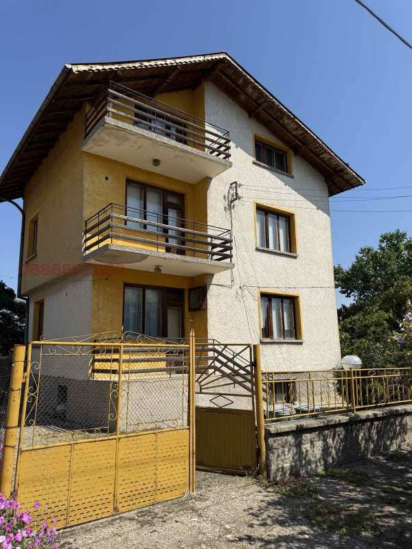 Продава къща, гр. белене, област плевен