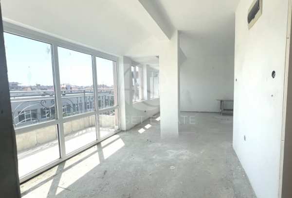 Продава  4-стаен гр. Поморие, област Бургас
      200 кв.м