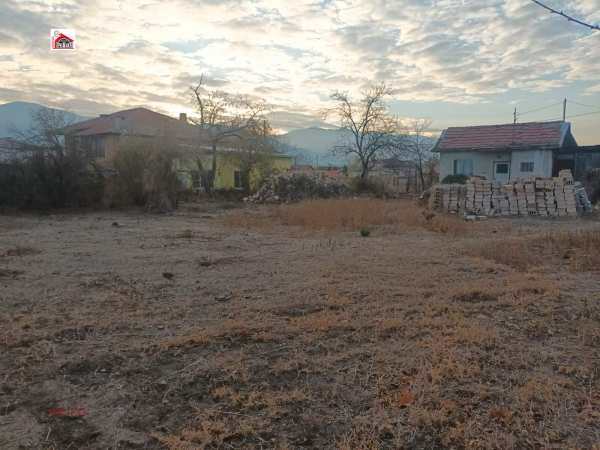 Продава парцел, с. братаница, област пазарджик