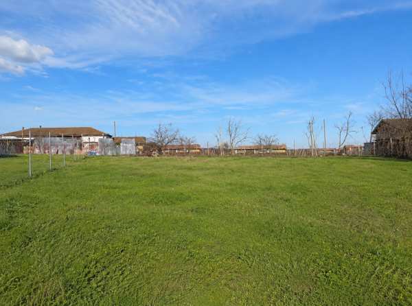 Продава парцел, с. юнец, област варна