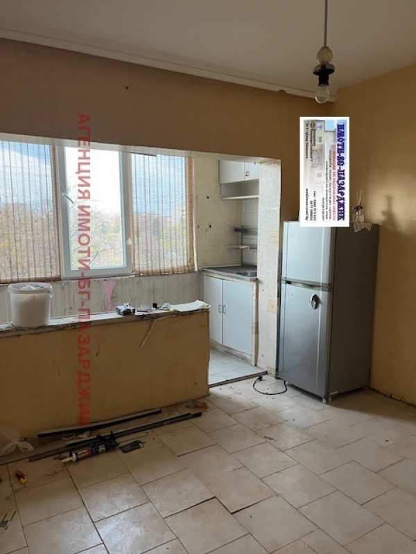 Продава 2-стаен, гр. пазарджик, окръжна болница
