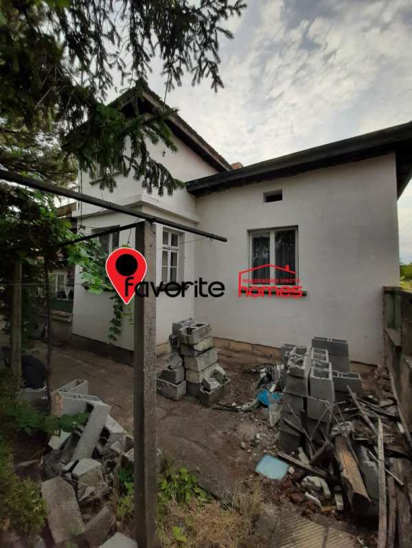 Продава  къща с. Дибич, област Шумен
      150 кв.м