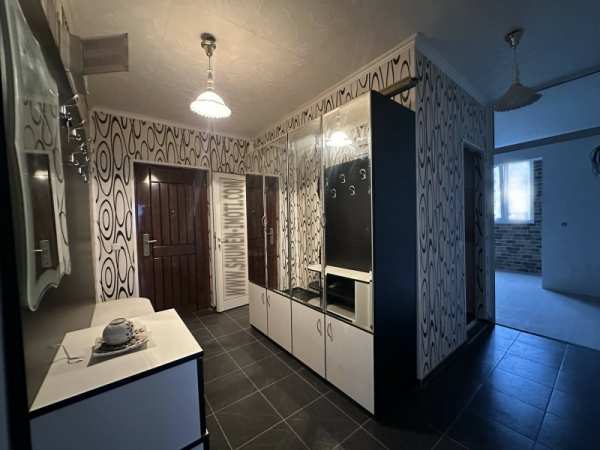 Продава  многостаен град Шумен, Тракия
      104 кв.м