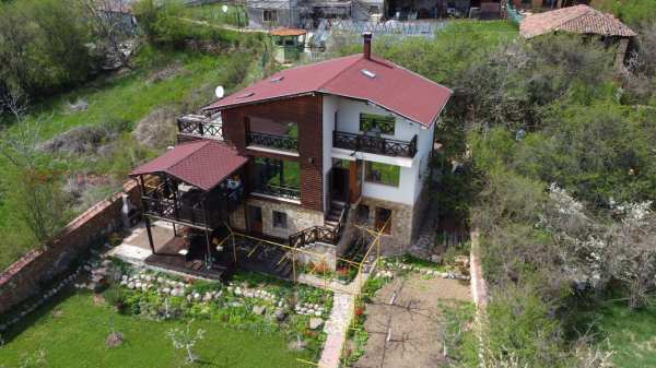 Продава къща, с. осоица, област софия област