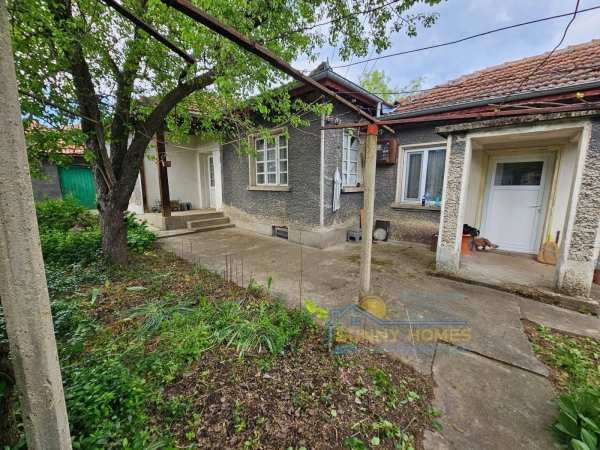 Продава къща, гр. полски тръмбеш, област велико търново