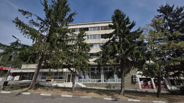 Продава хотел, гр. твърдица, област сливен