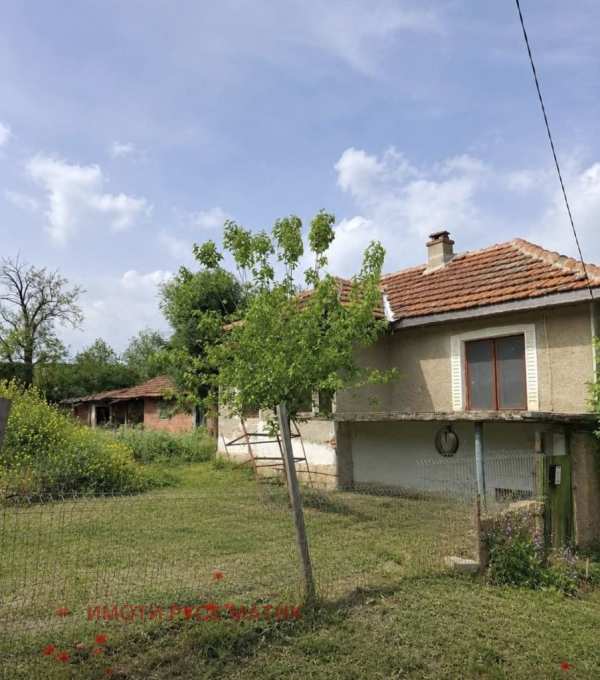 Продава къща, с. писанец, област русе