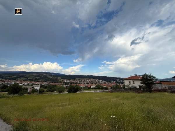 Продава парцел, гр. стрелча, област пазарджик
