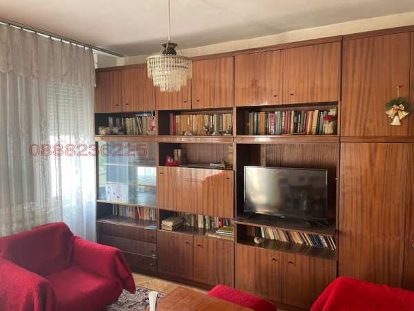 Продава 3-стаен, гр. оряхово, област враца