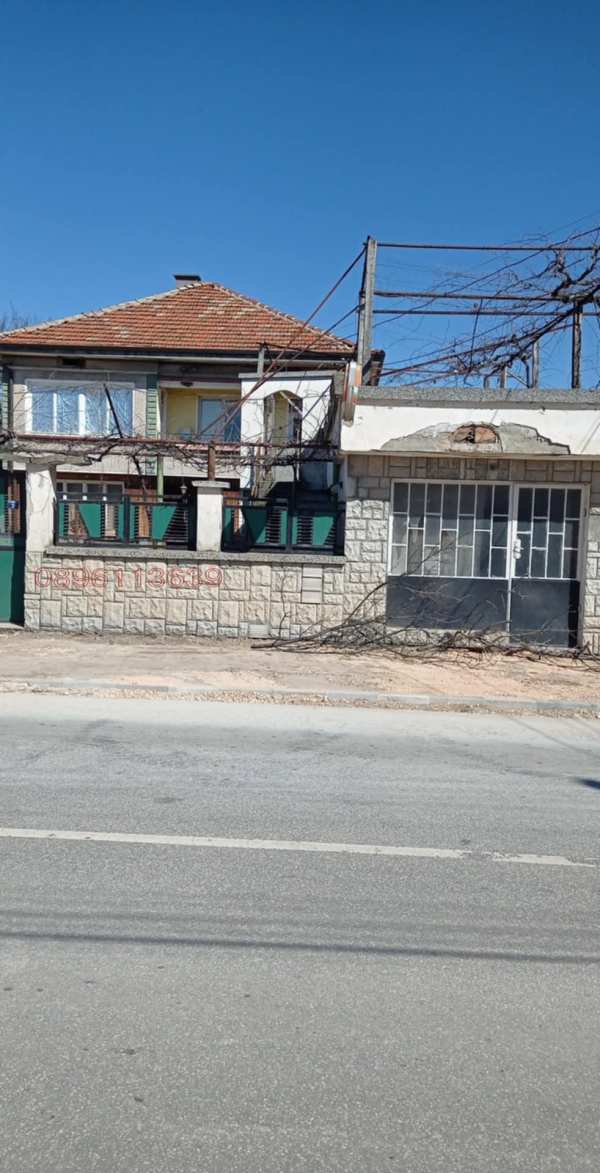 Продава етаж от къща, с. калояново, област пловдив