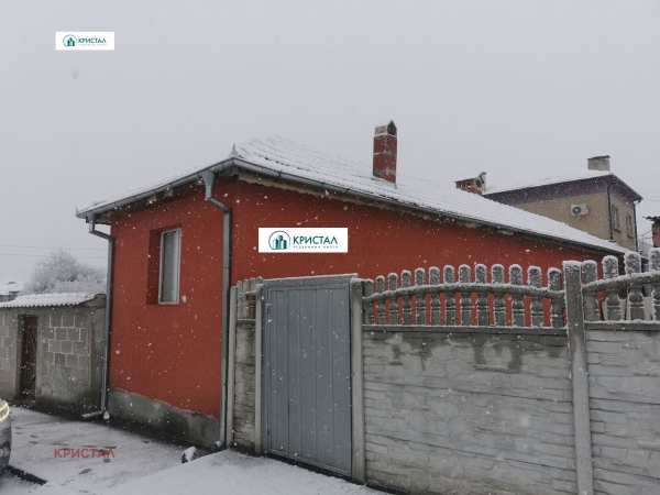 Продава къща, с. искра, област пловдив
