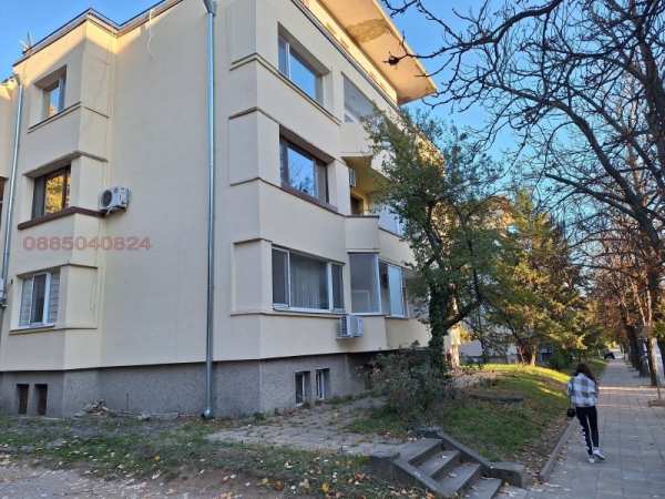 Продава 4-стаен, гр. лясковец, област велико търново