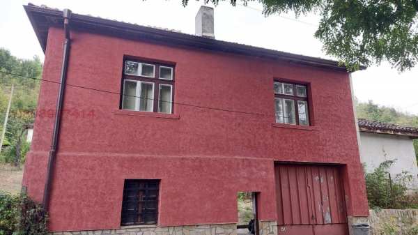 Продава къща, с. лобош, област перник
