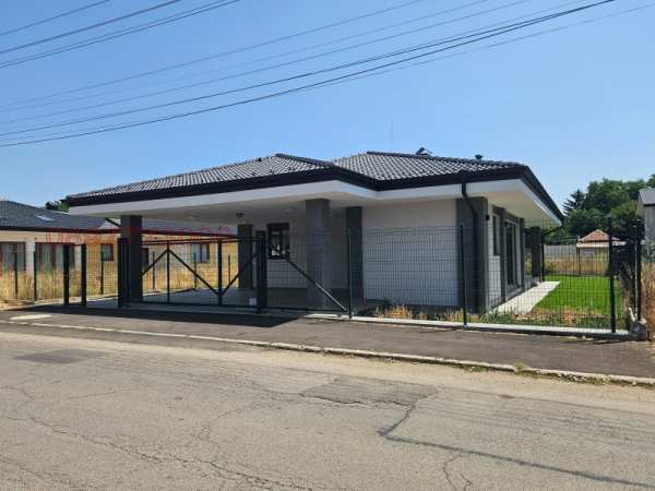 Продава къща, с. столник, област софия област